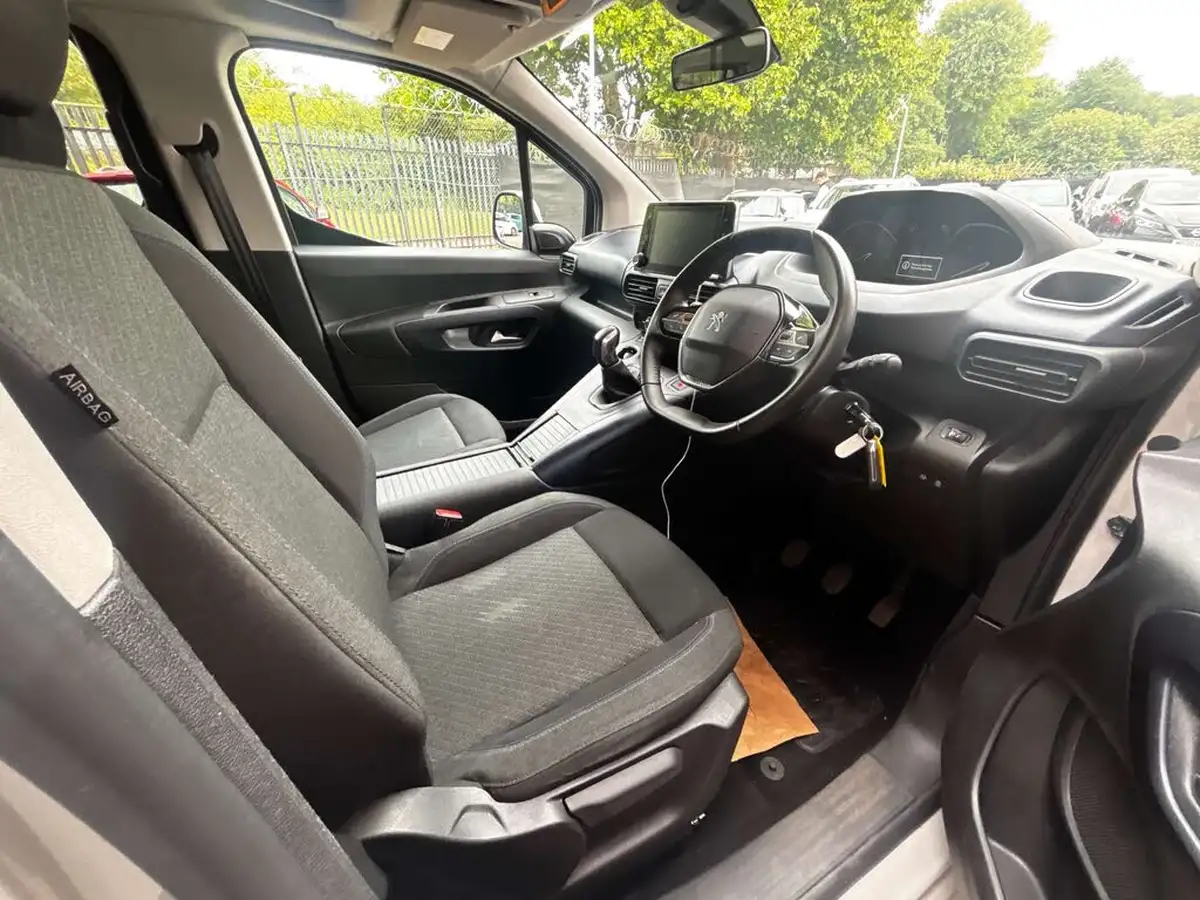 2019-peugeot-rifter-15-bluehdi-allure-100bhp-standard-big-28