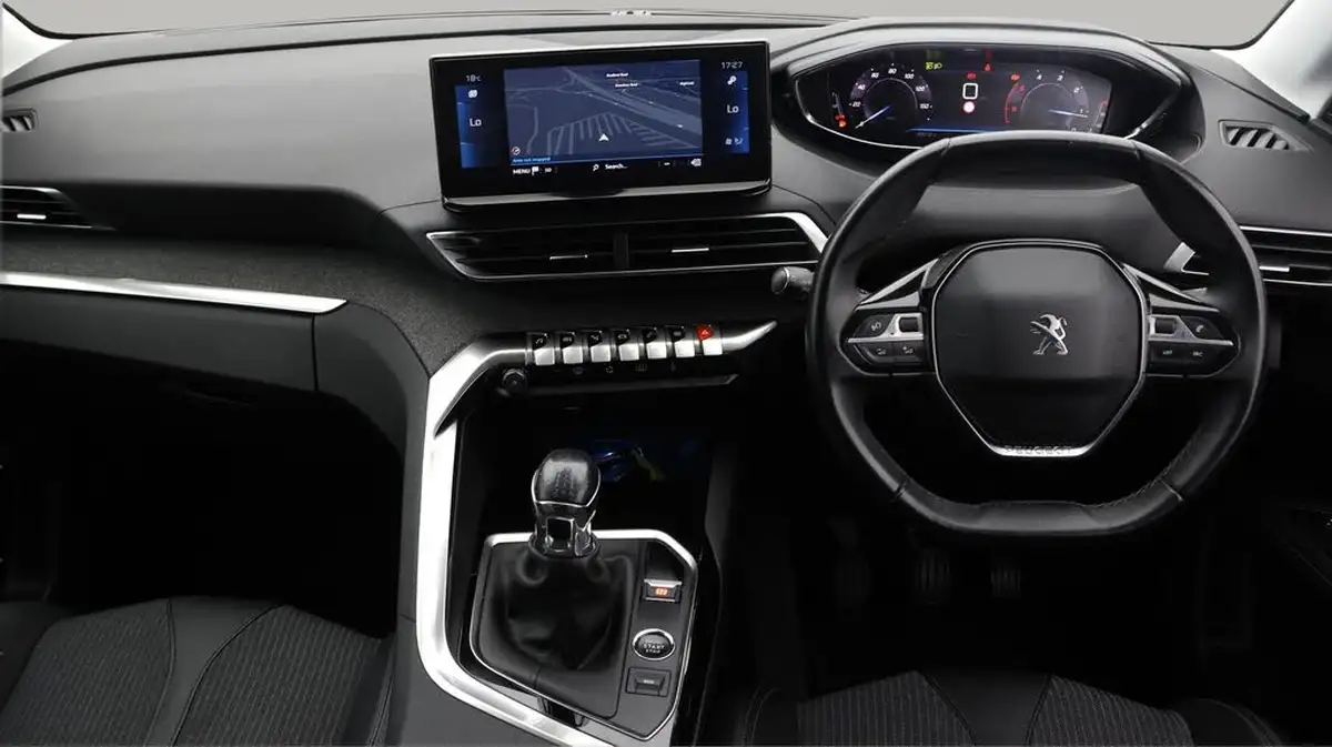 2021-peugeot-3008-suv-15-bluehdi-allure-big-13