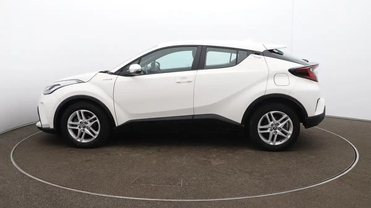 2022-toyota-c-hr-18-vvt-i-icon-big-65