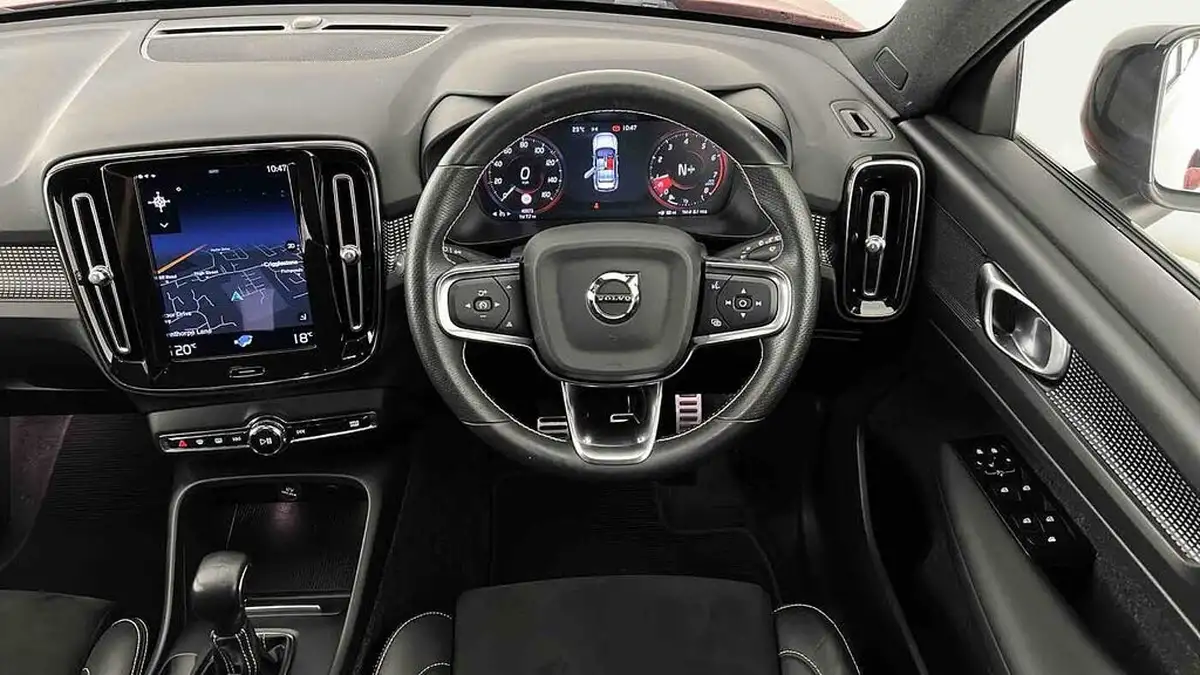 2021-volvo-xc40-15-t3-r-design-161bhp-big-10