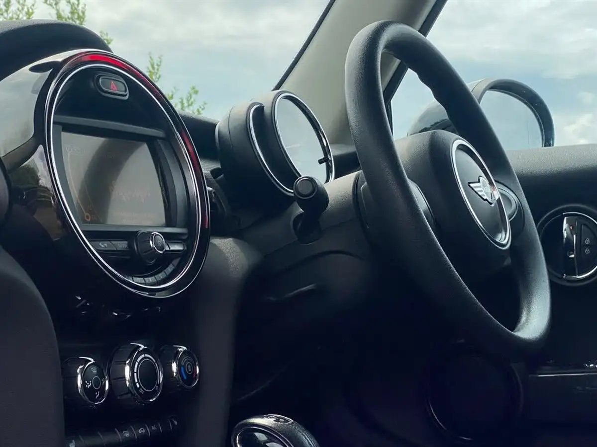 2018-mini-cooper-15-cooper-series-ii-ss-hatchback-3d-auto-big-27