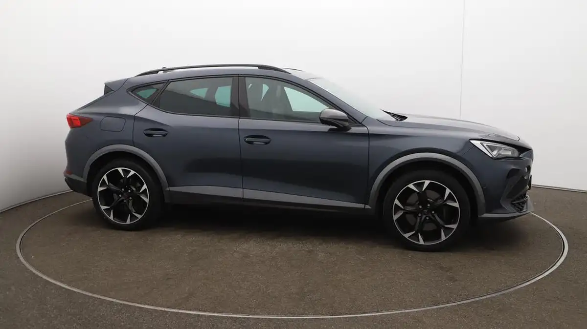 2022-cupra-formentor-14-e-hybrid-vz1-big-47