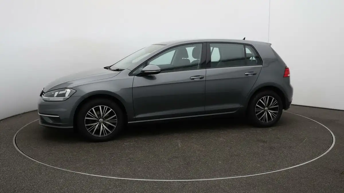 2019-volkswagen-golf-16tdi-se-hatchback-5d-dsg-big-64