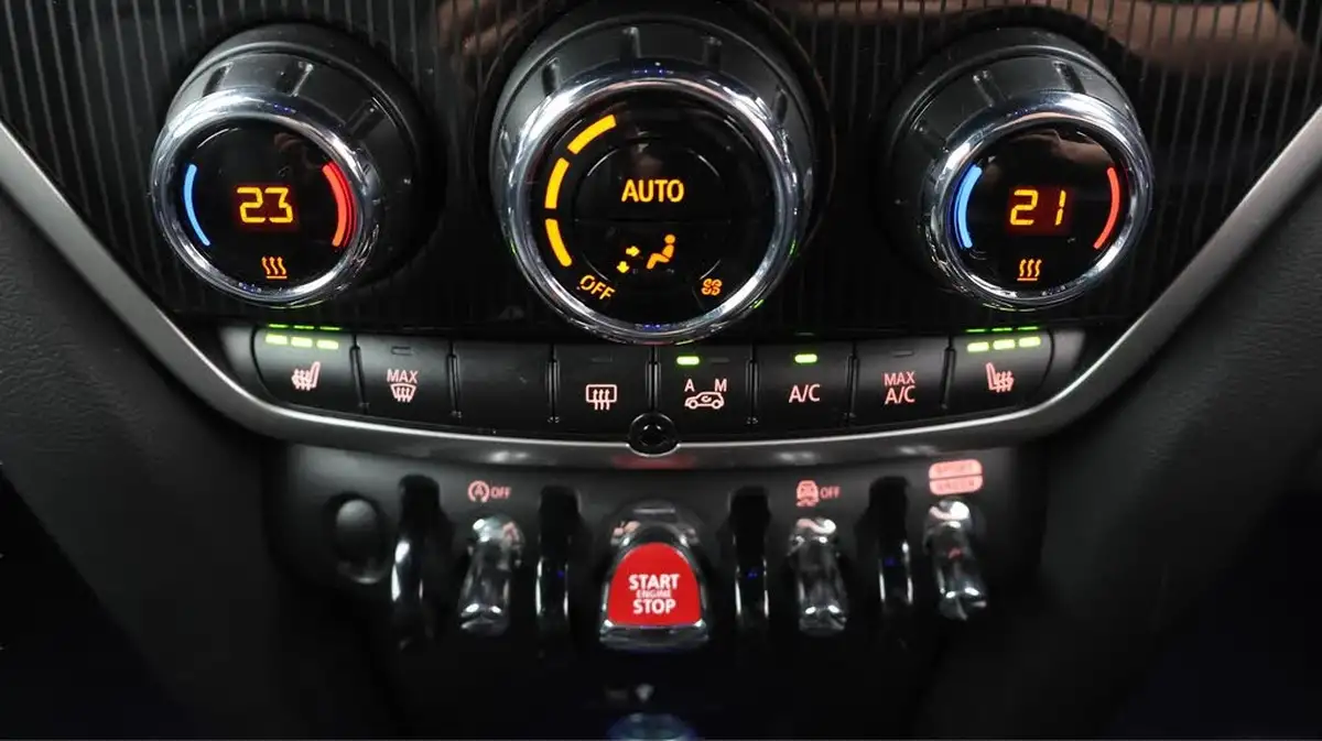 2022-mini-countryman-15-cooper-exclusive-premium-auto-big-12