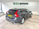 2012-volvo-v60-16td-r-design-115bhp-ss-small-4