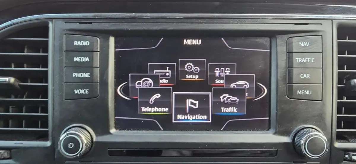 2015-seat-leon-12-se-tech-pack-tsi-110ps-hatchback-5d-big-16