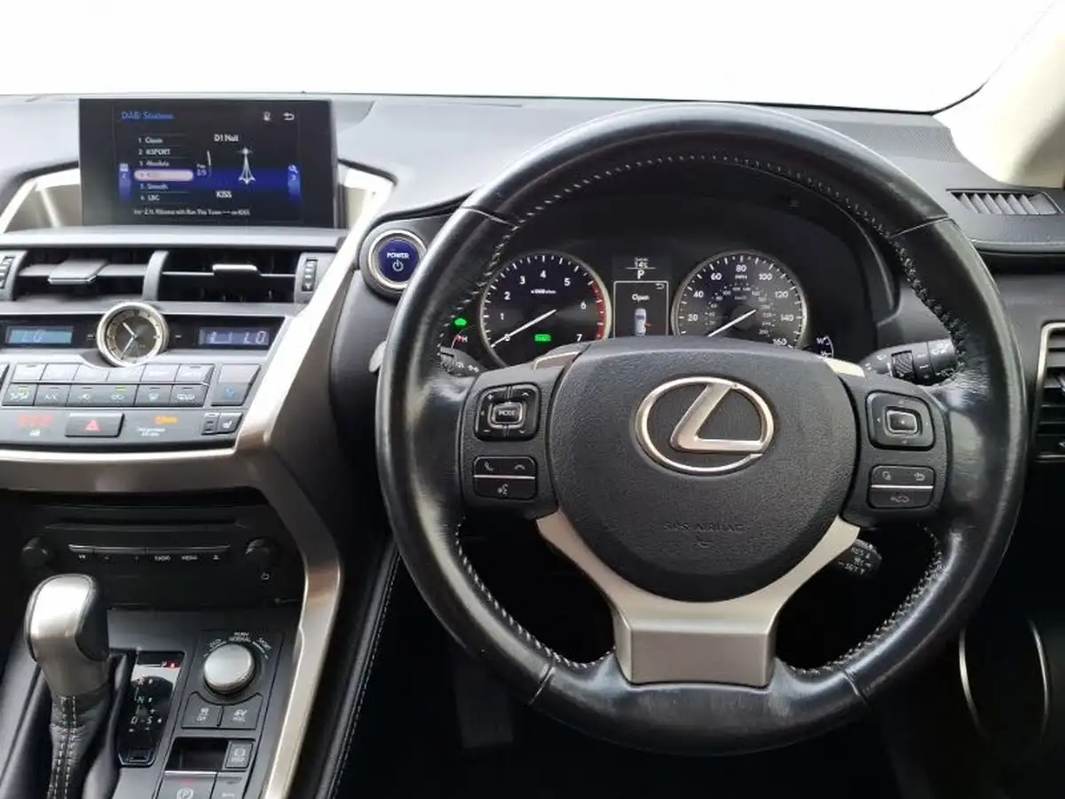 2017-lexus-nx-300h-25-sport-big-6