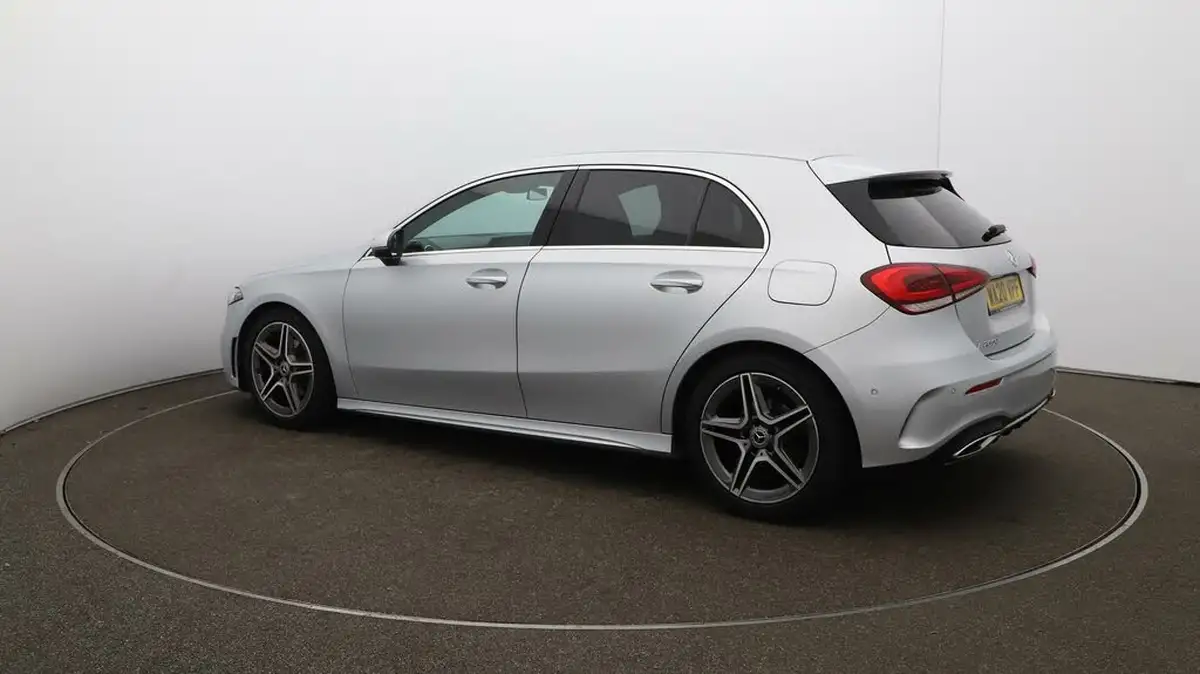 2020-mercedes-benz-a-class-20d-a200d-amg-line-executive-hatchback-5d-big-34