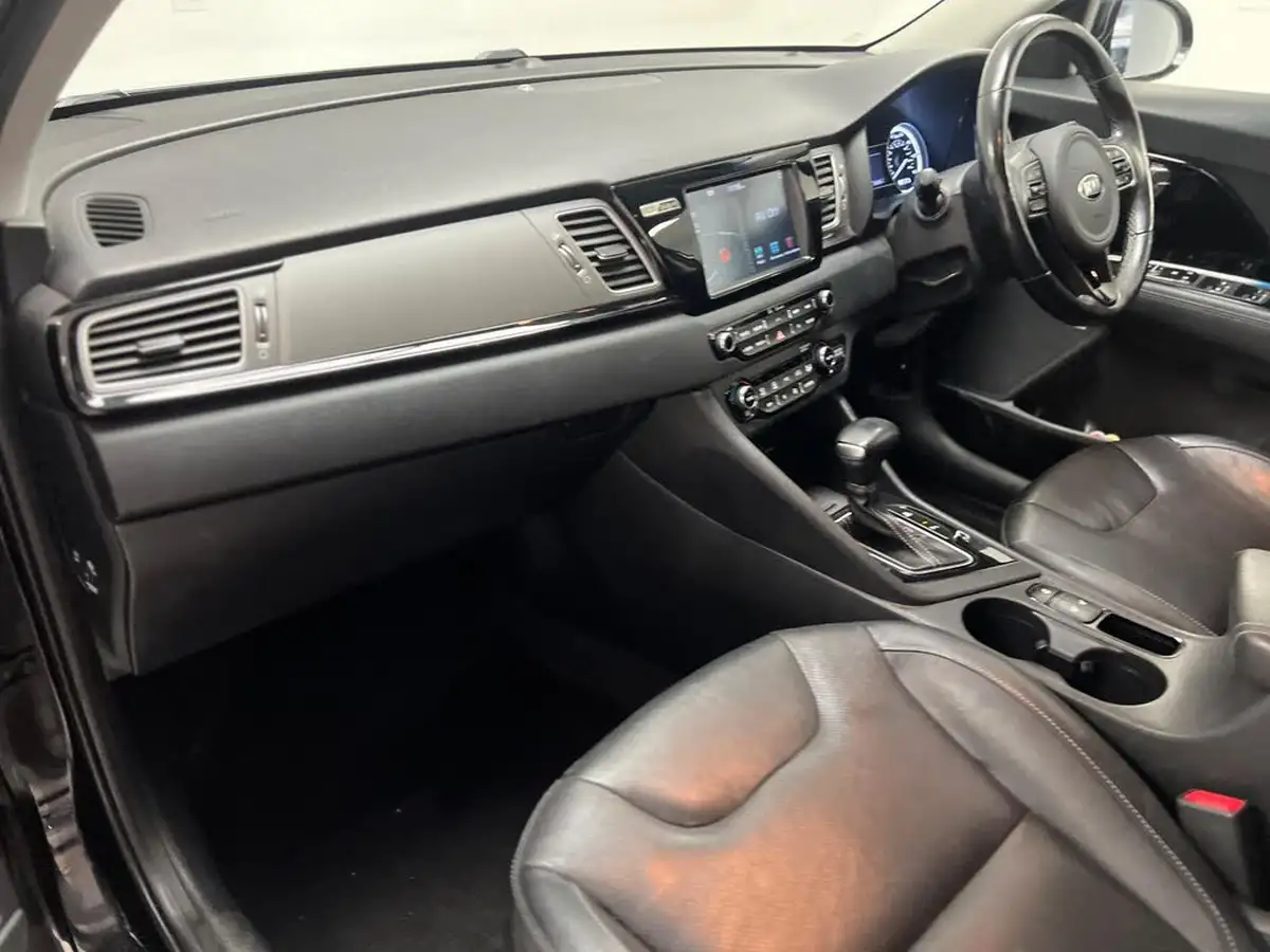 2018-kia-niro-16-gdi-3-156kwh-16-alloy-wheels-big-8
