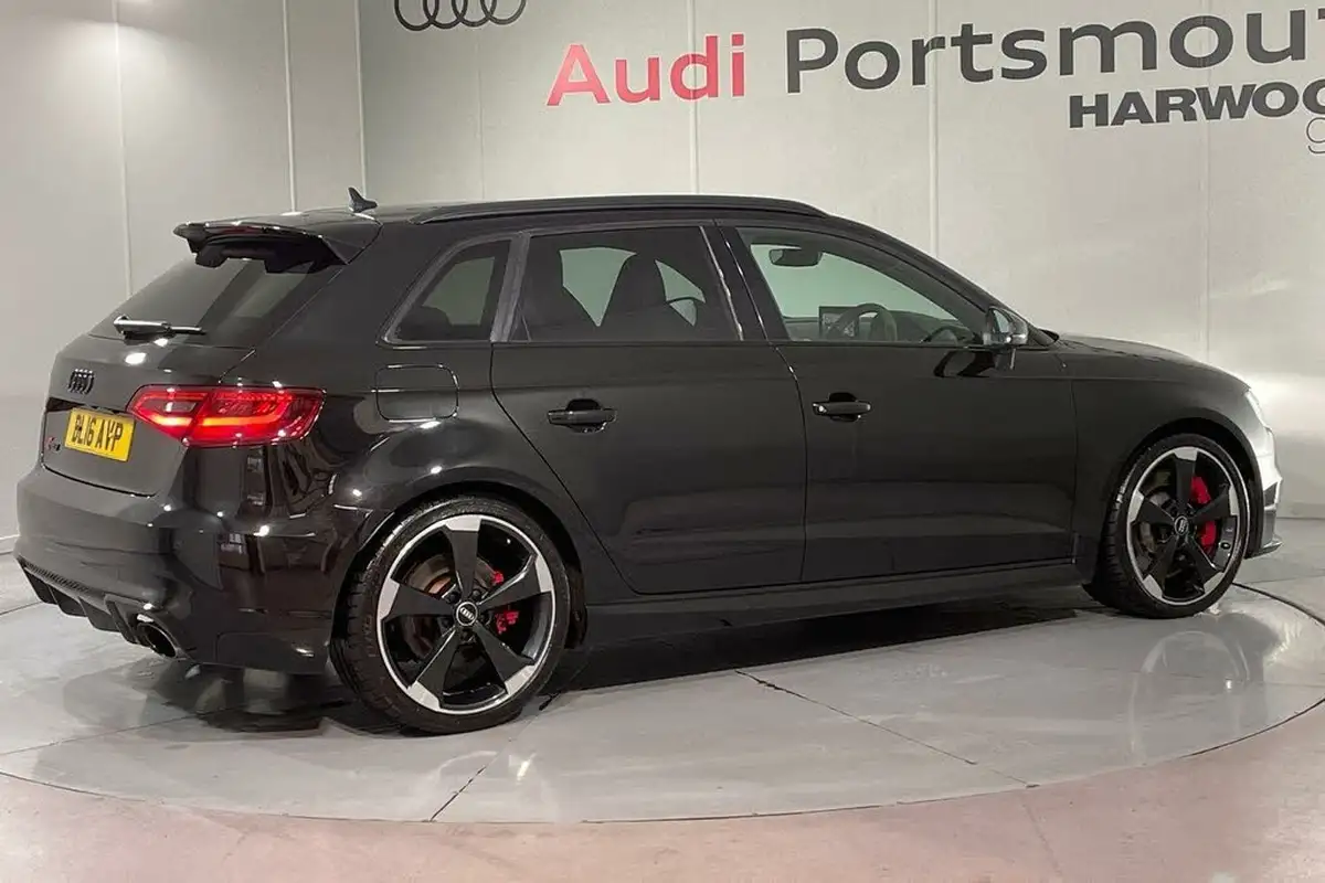 2016-audi-rs3-25-tfsi-quattro-nav-big-11