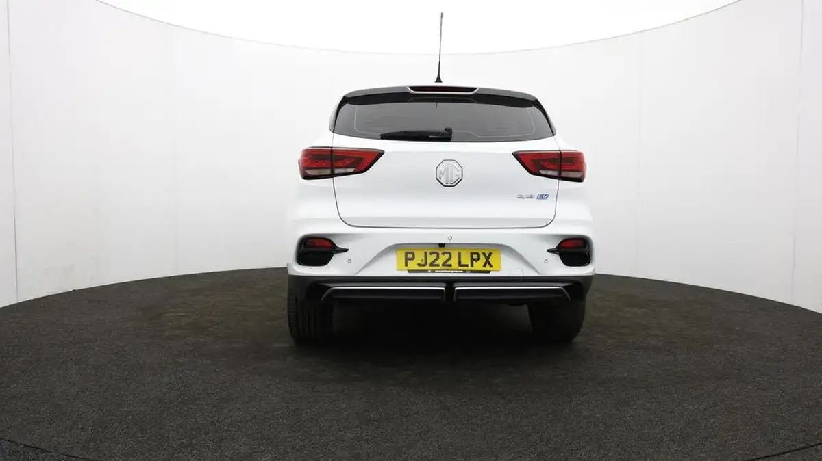 2022-mg-zs-suv-e-trophy-ev-156ps-long-range-big-56