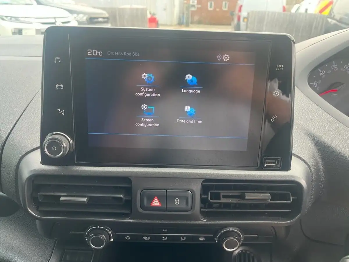 2021-peugeot-partner-15-bluehdi-1000-professional-100ps-eu6dt-panel-big-27