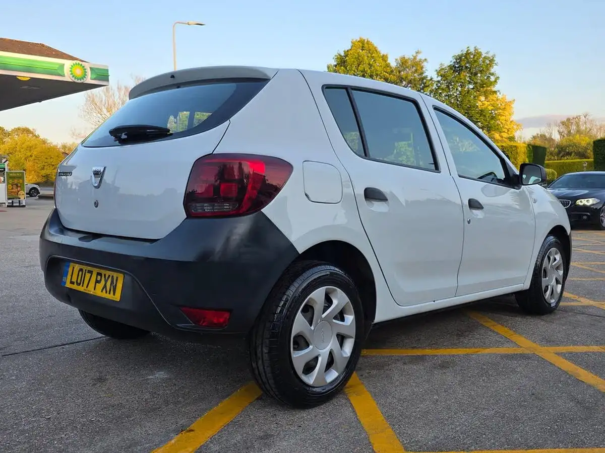 2017-dacia-sandero-10-sce-access-big-6