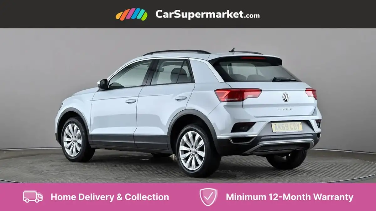 2019-volkswagen-t-roc-15-tsi-se-big-3