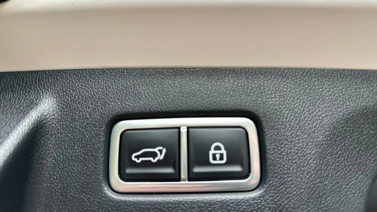 2022-kia-sorento-16-t-gdi-4-226bhp-hev-big-34