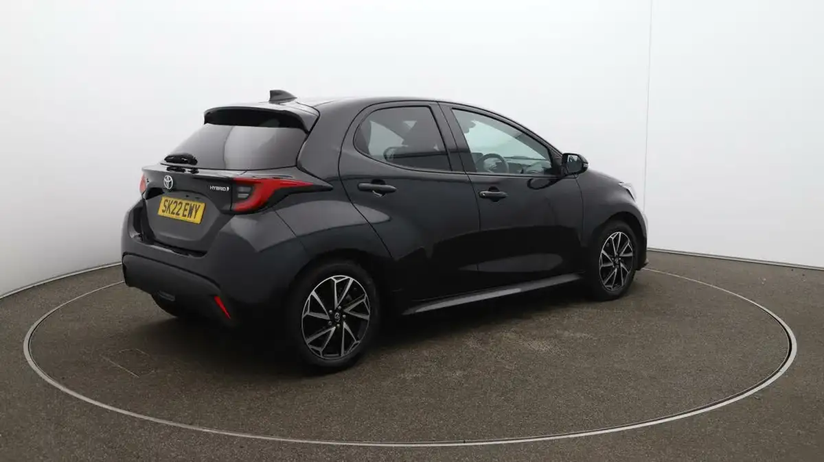2022-toyota-yaris-15-vvt-i-design-big-43