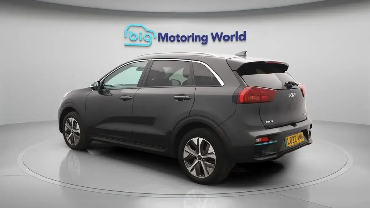 2022-kia-niro-ev-e-2-big-5
