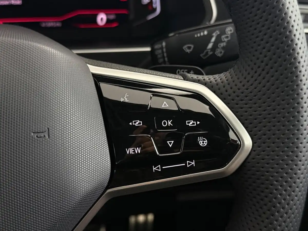 2021-volkswagen-tiguan-15-tsi-r-line-big-21