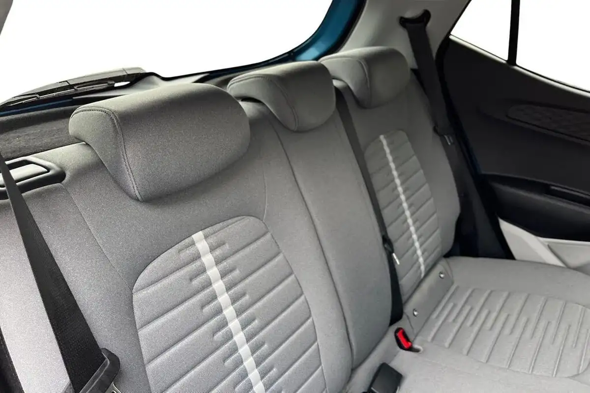 2021-hyundai-i10-10-premium-big-9