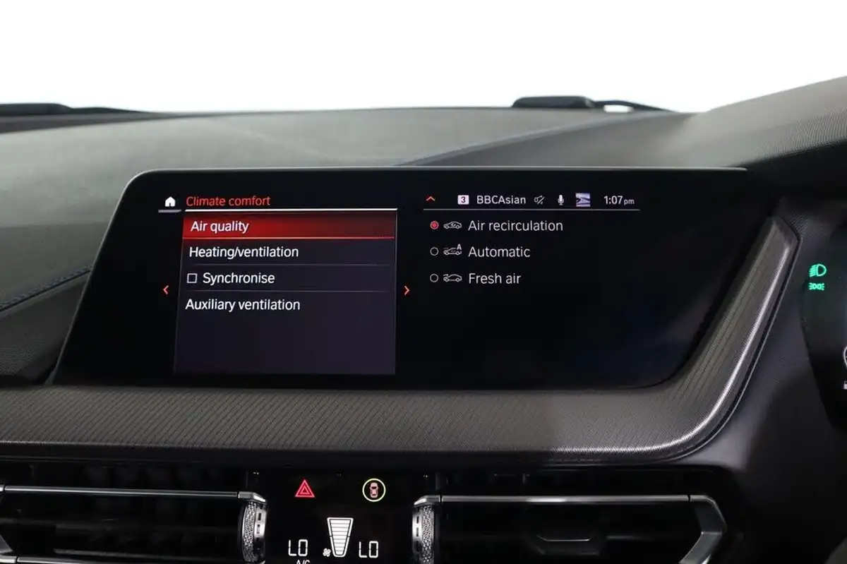 2020-bmw-1-series-20-m135i-xdrive-big-51