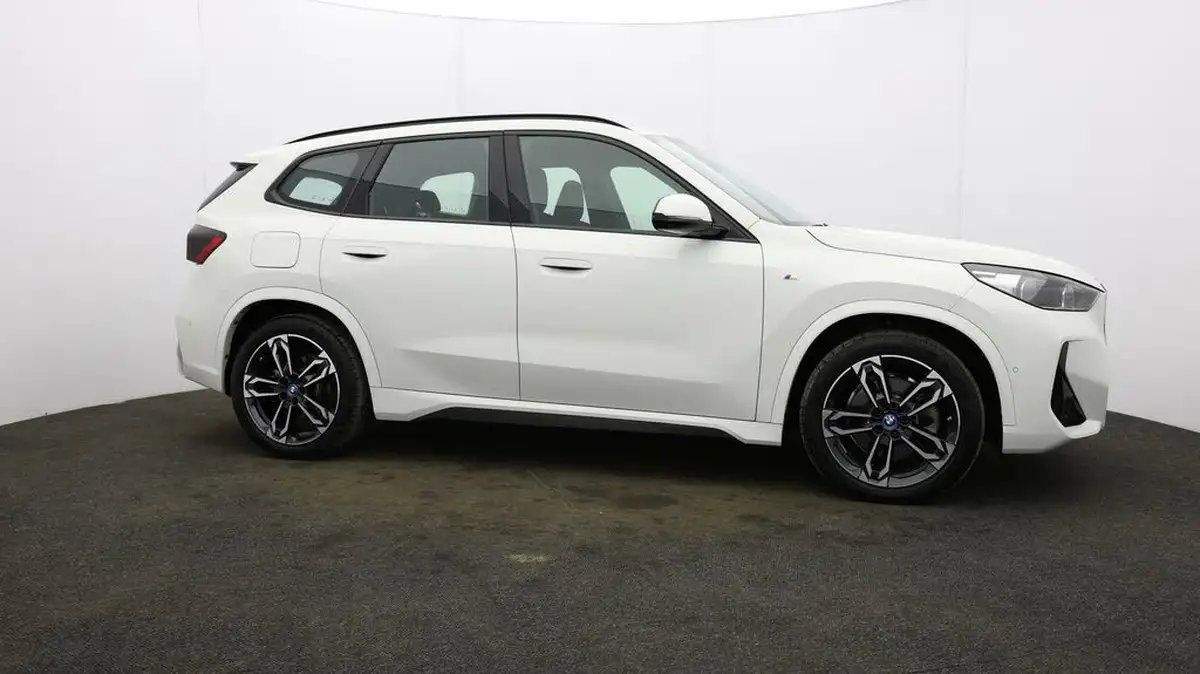 2023-bmw-ix1-e-xdrive30-m-sport-pro-packtech-plus-pack-big-44