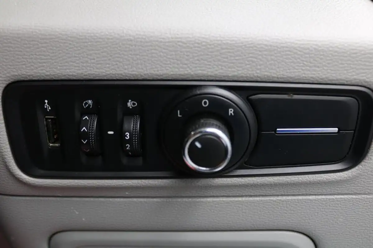 2022-maxus-deliver-9-20tdi-l3h2-big-45
