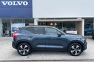 2022-volvo-xc40-15-t4-r-design-small-1