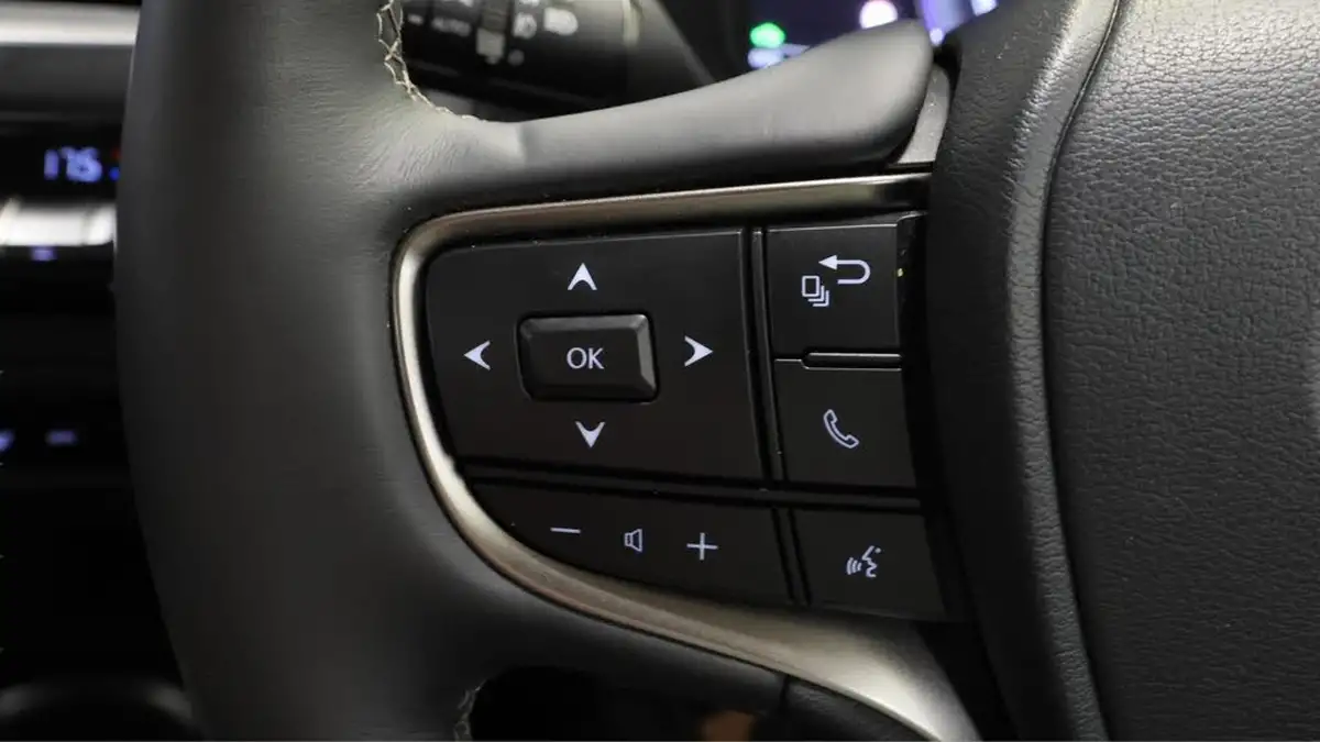 2021-lexus-ux-250h-20-ux-184bhp-premium-plus-packsun-e-four-big-40