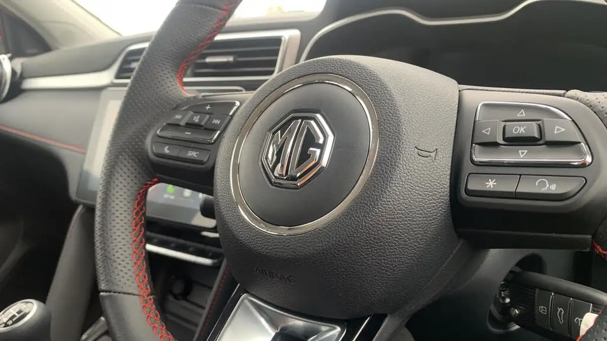 2021-mg-zs-suv-15-vti-tech-exclusive-big-28