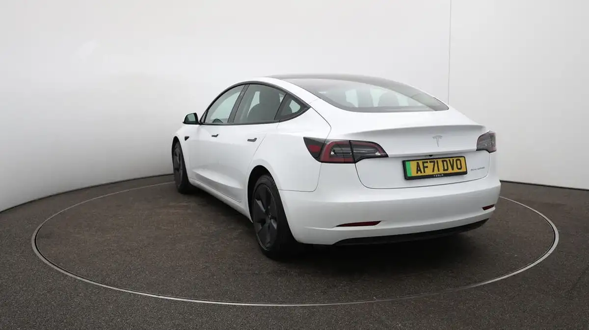 2021-tesla-model-3-e-long-range-awd-big-61