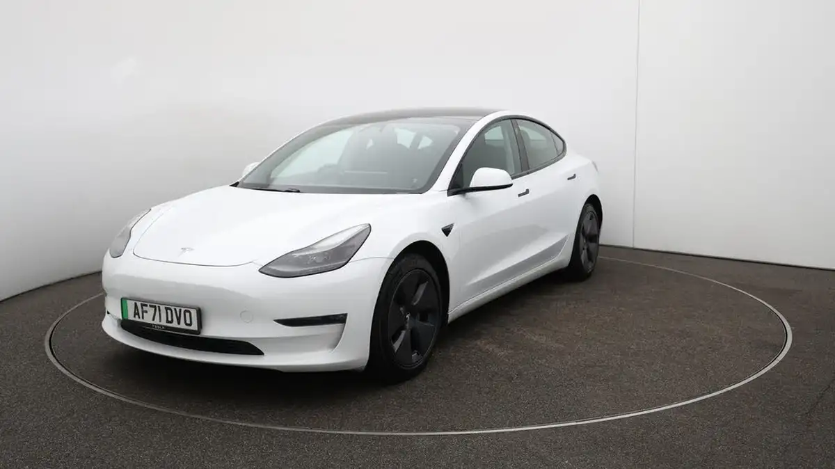 2021-tesla-model-3-e-long-range-awd-big-37