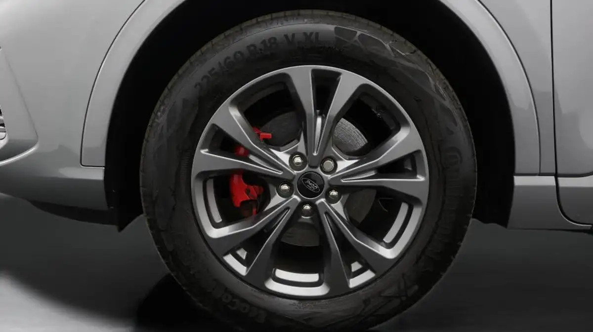 2022-ford-kuga-big-18