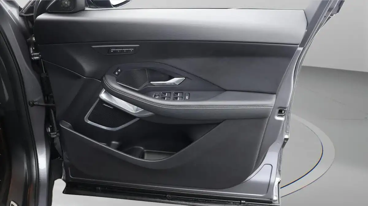 2021-jaguar-e-pace-20-d200-r-dynamic-se-big-15