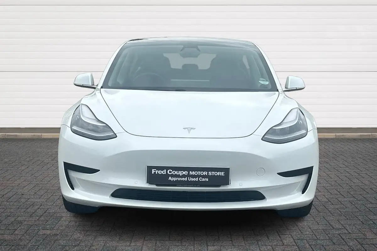 2019-tesla-model-3-e-standard-plus-big-1