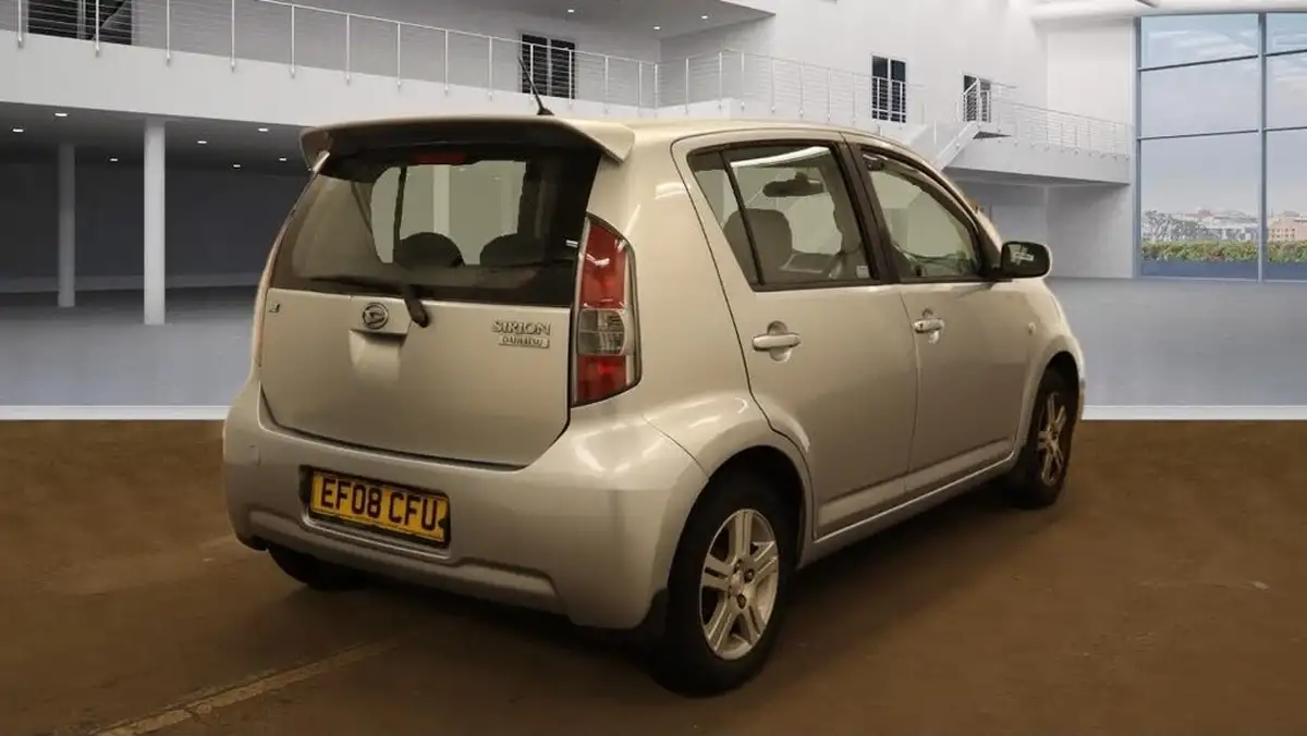2008-daihatsu-sirion-13-se-auto-big-3