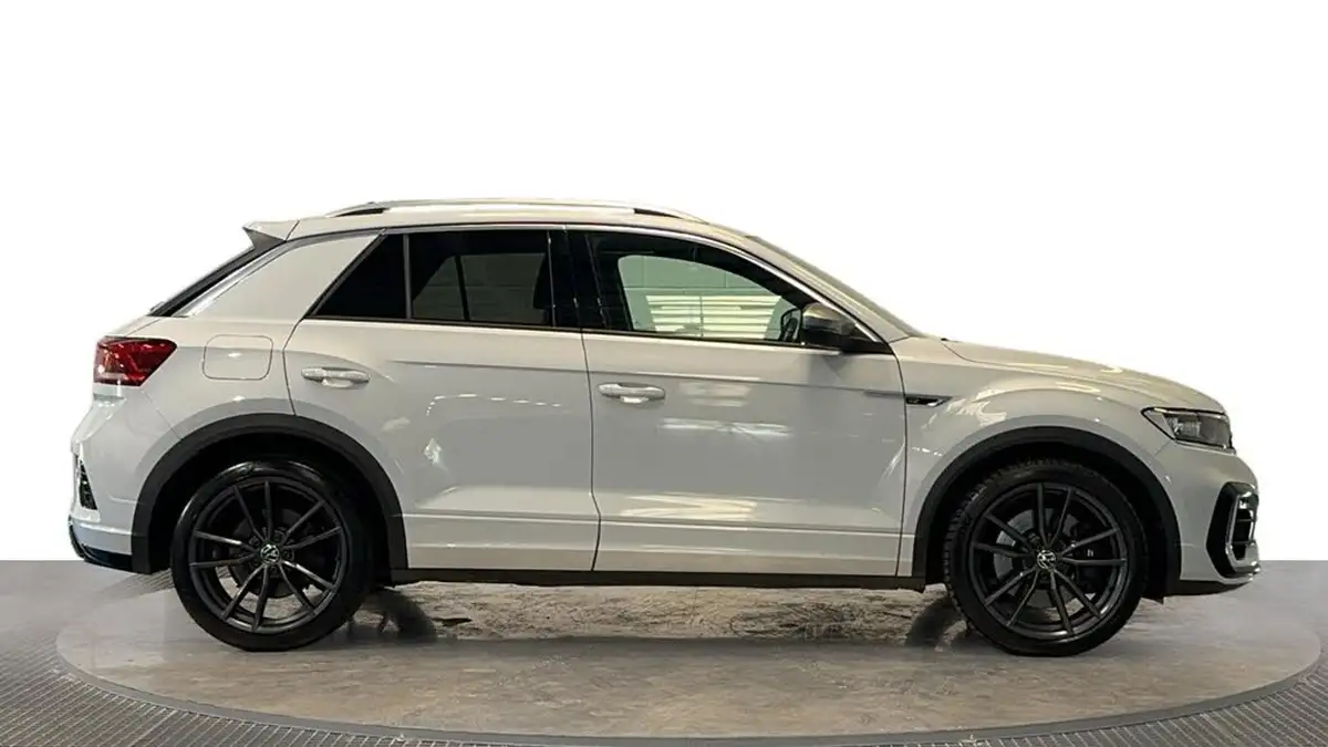 2021-volkswagen-t-roc-20-tsi-r-big-2