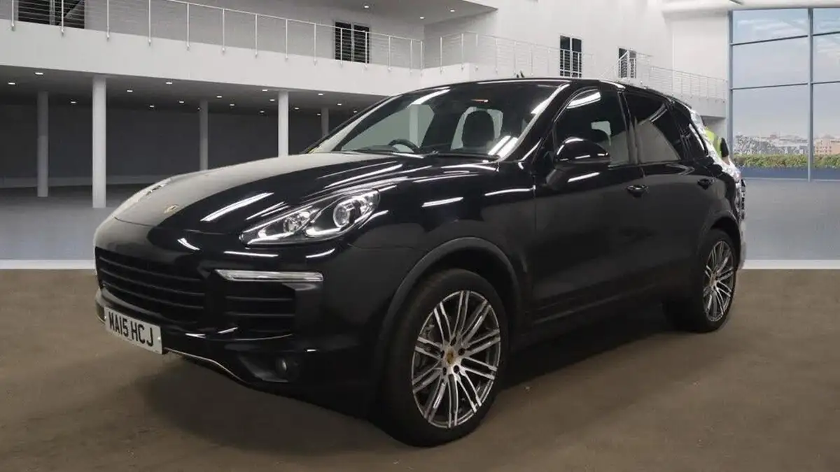 2015-porsche-cayenne-30td-big-4
