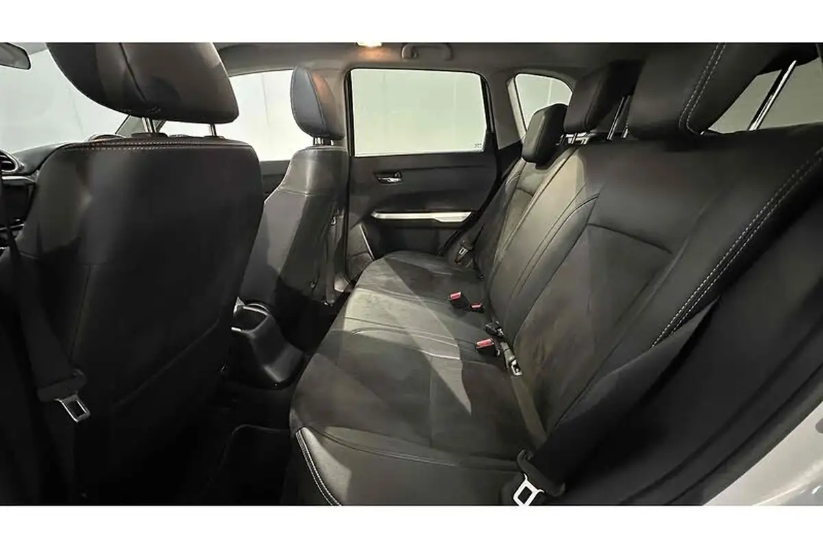 2018-suzuki-vitara-16-sz5-big-23