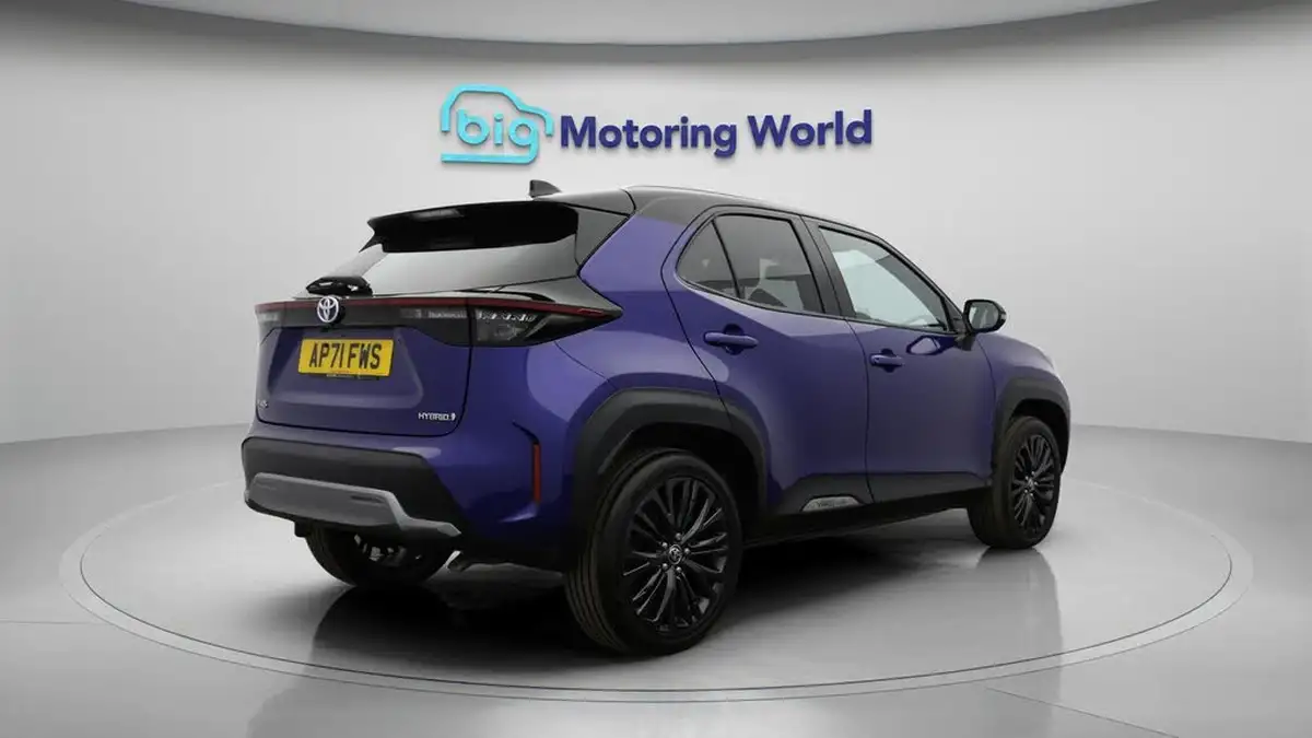 2022-toyota-yaris-cross-15-vvt-i-dynamic-big-7