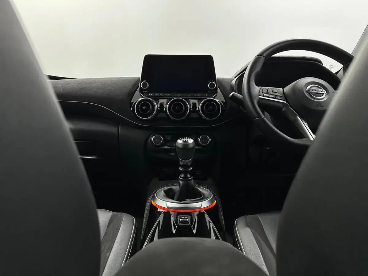 2021-nissan-juke-10-dig-t-tekna-big-18