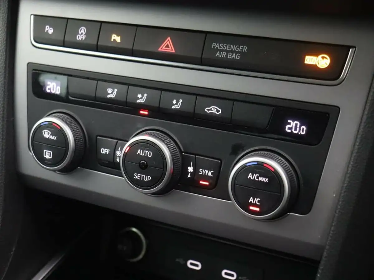 2024-seat-ateca-15-ecotsi-fr-big-39