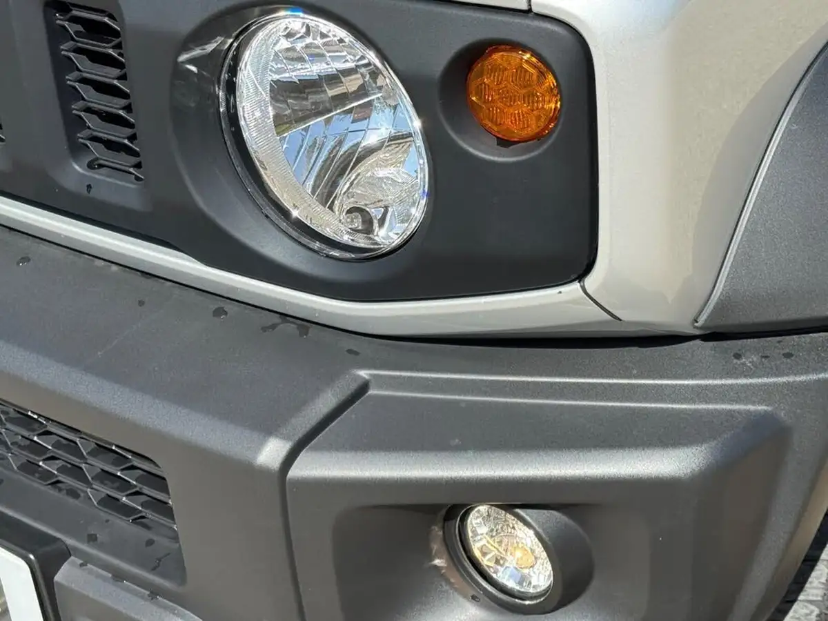 2022-suzuki-jimny-15-light-commercial-allgrip-big-36