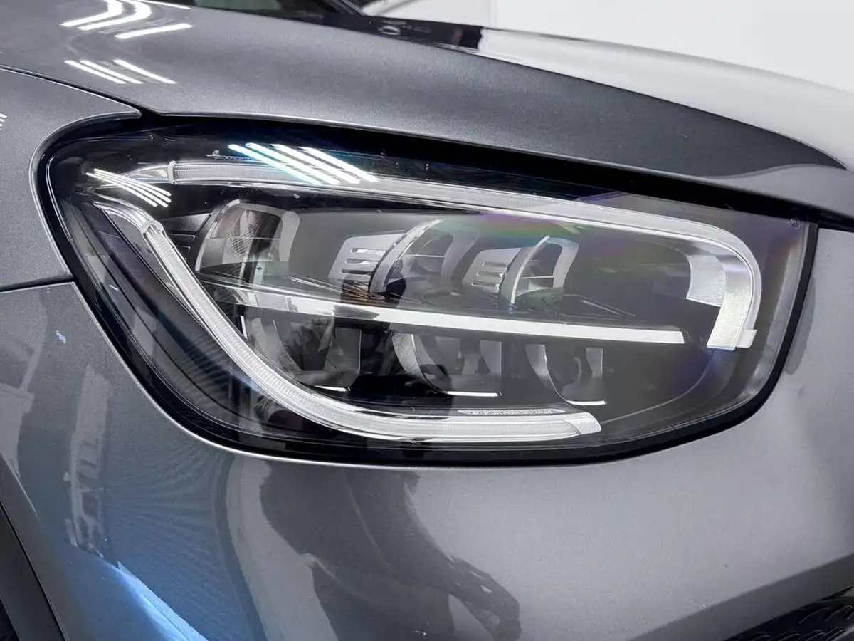 2021-mercedes-benz-glc-class-20d-glc220d-amg-line-station-wagon-5d-1950cc-4matic-plus-big-20