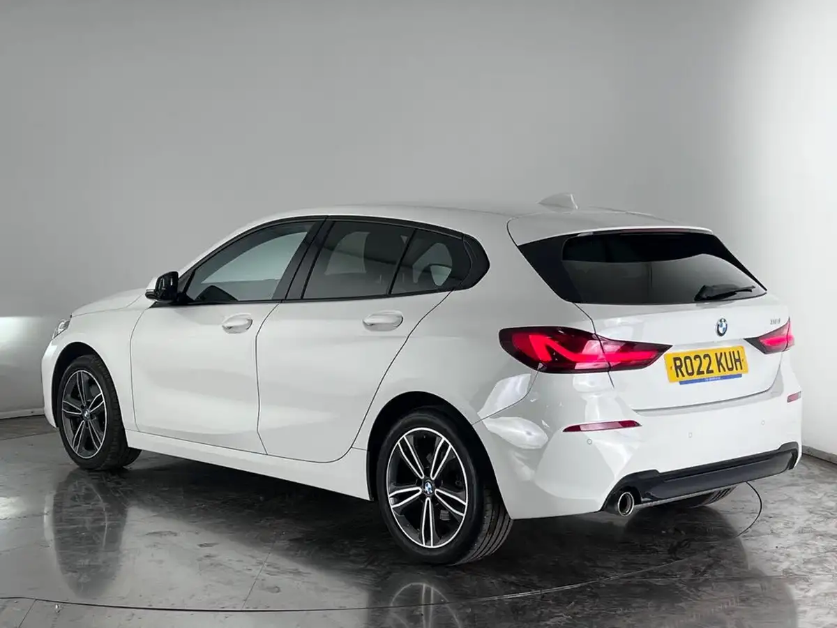 2022-bmw-1-series-15-118i-sport-big-3