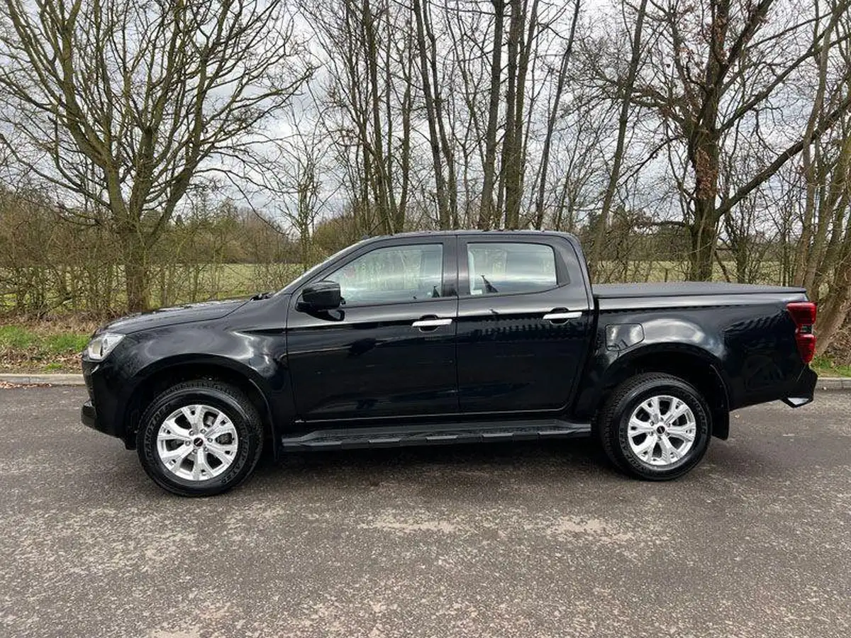 2024-isuzu-d-max-19td-dl20-double-auto-big-6