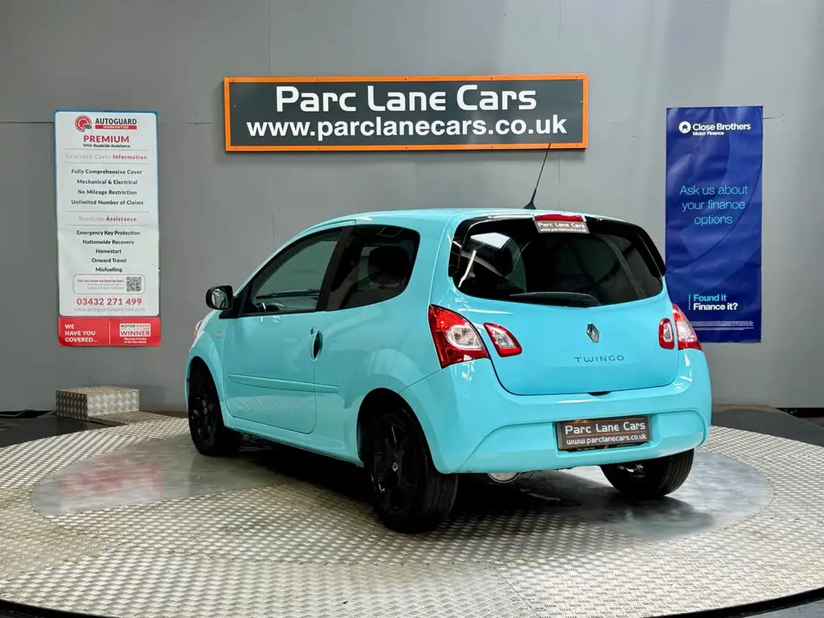 2014-renault-twingo-12-dynamique-big-5