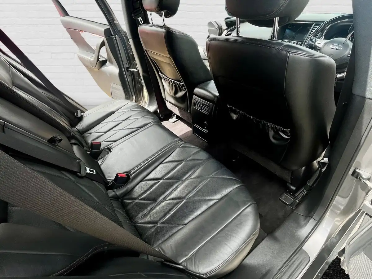 2009-infiniti-fx-50-s-big-17