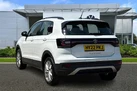 2022-volkswagen-t-cross-10-tsi-se-95ps-small-2