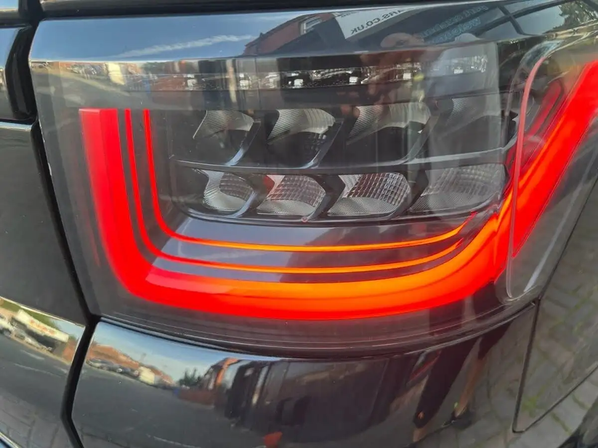 2019-land-rover-range-rover-sport-30-sd-v6-hse-big-27