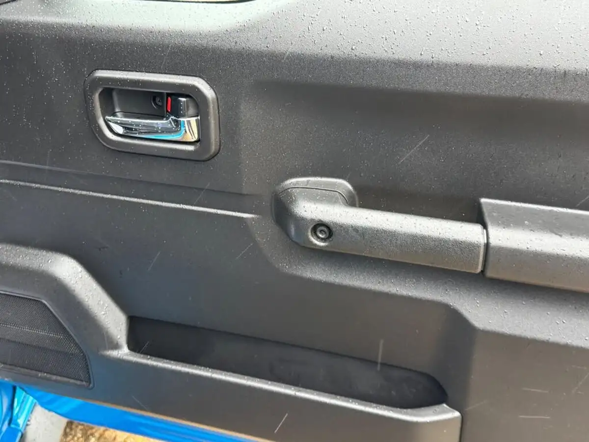 2023-suzuki-jimny-15-light-commercial-allgrip-big-36